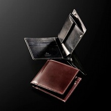ホーウィン社のシェルコードバン二つ折り財布の一覧